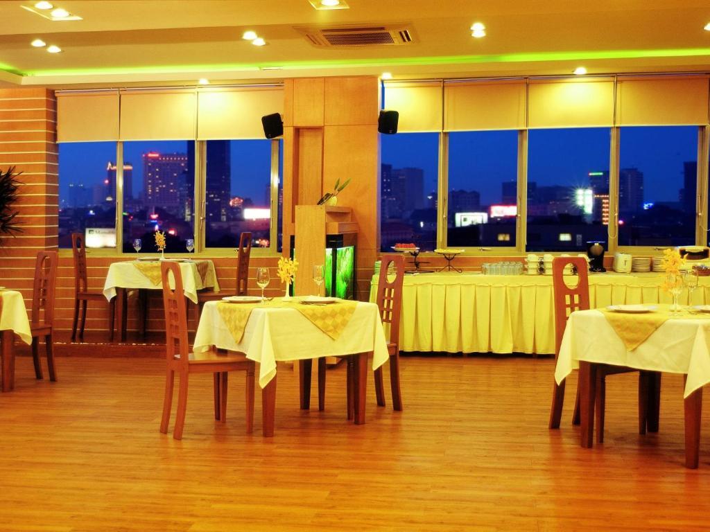 โรงแรมอิเลียส โฮจิมินห์ซิตี้ ภายนอก รูปภาพ