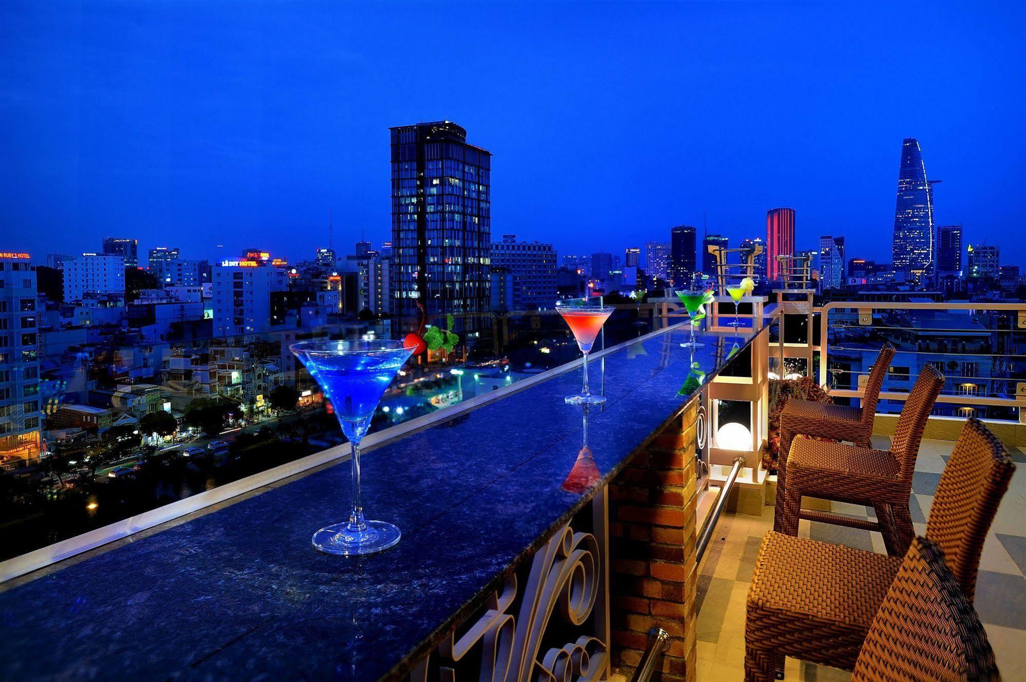 โรงแรมอิเลียส โฮจิมินห์ซิตี้ ภายนอก รูปภาพ